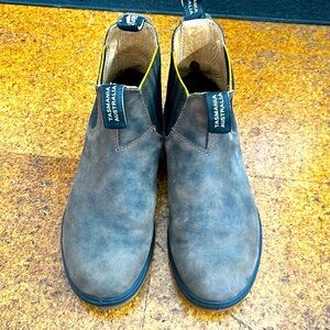 Bluestones in nubuk leather with yellow soles-